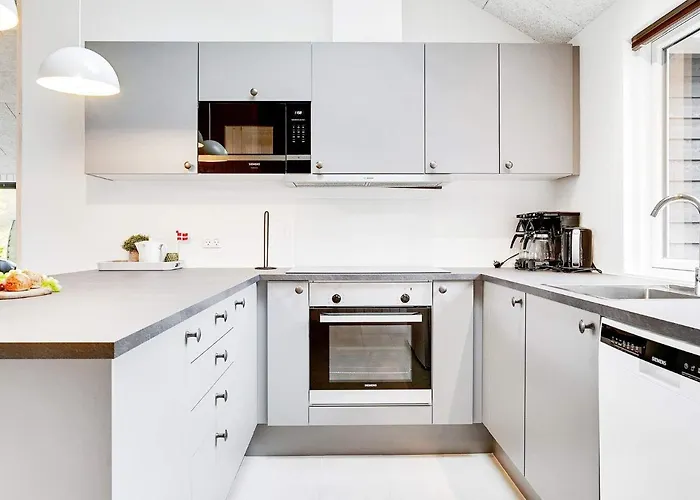 Luxury Family Retreat - By Traum Дом отдыха